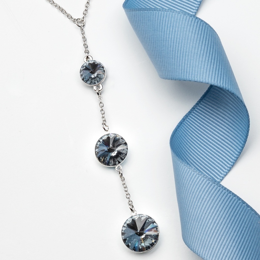 Graduated Necklace with Swarovski crystals